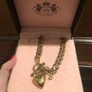 Juicy couture gold necklace